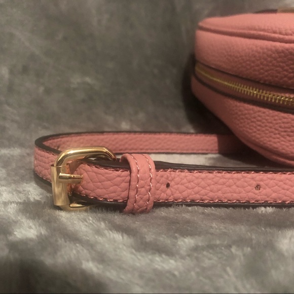 Vegan Leather Handbag - Picture 5 of 6